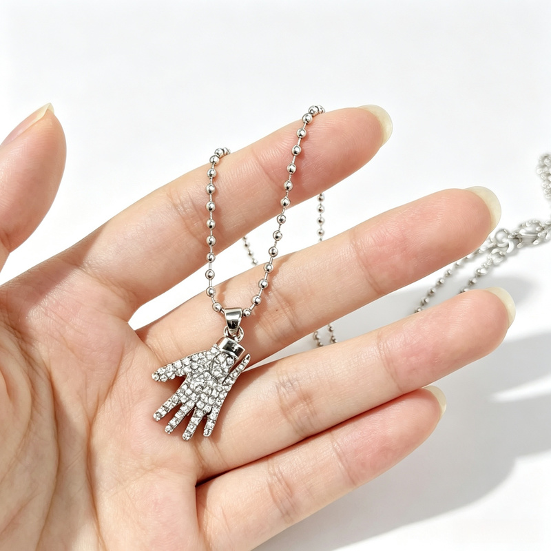 Full Diamond Michael Jackson G - огляд і ціна Anime Pendant Necklace