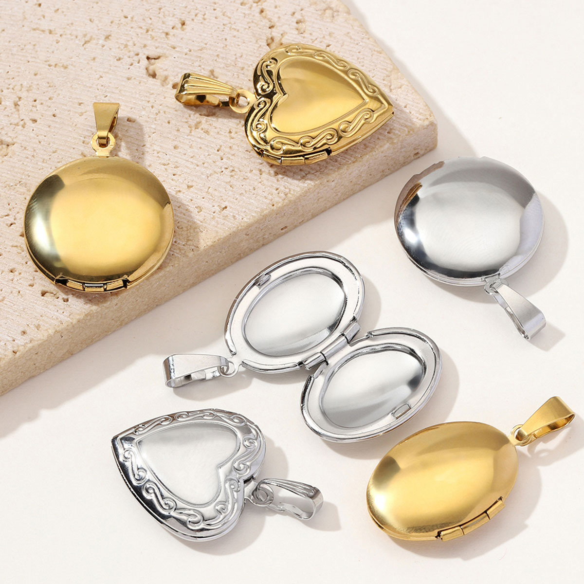 3pcs/Lot Wholesale Stainless S - огляд і ціна Heart Locket Necklace Photo